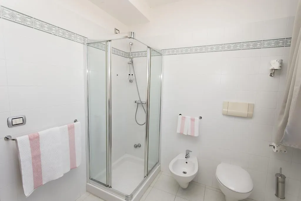 Hotel Grillo Nuoro  3*, Nuoro (Sardinia) Italien